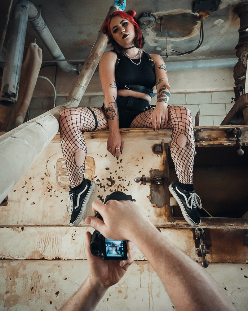 Female model photo shoot of grittyoverpretty