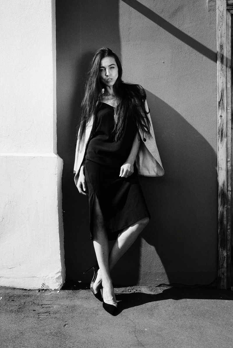 Female model photo shoot of Katerina Tilde