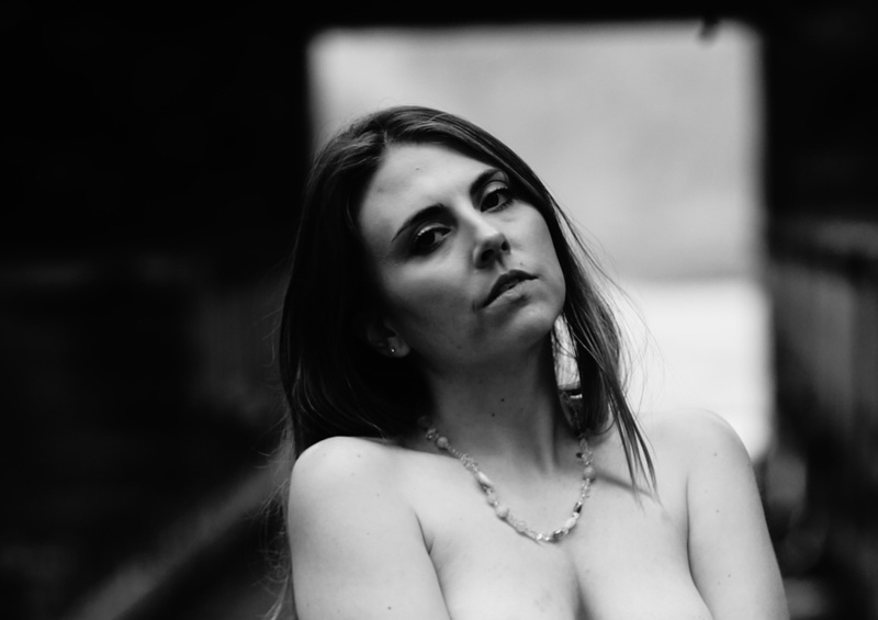 Female model photo shoot of Sariahperez by ElegantFilth