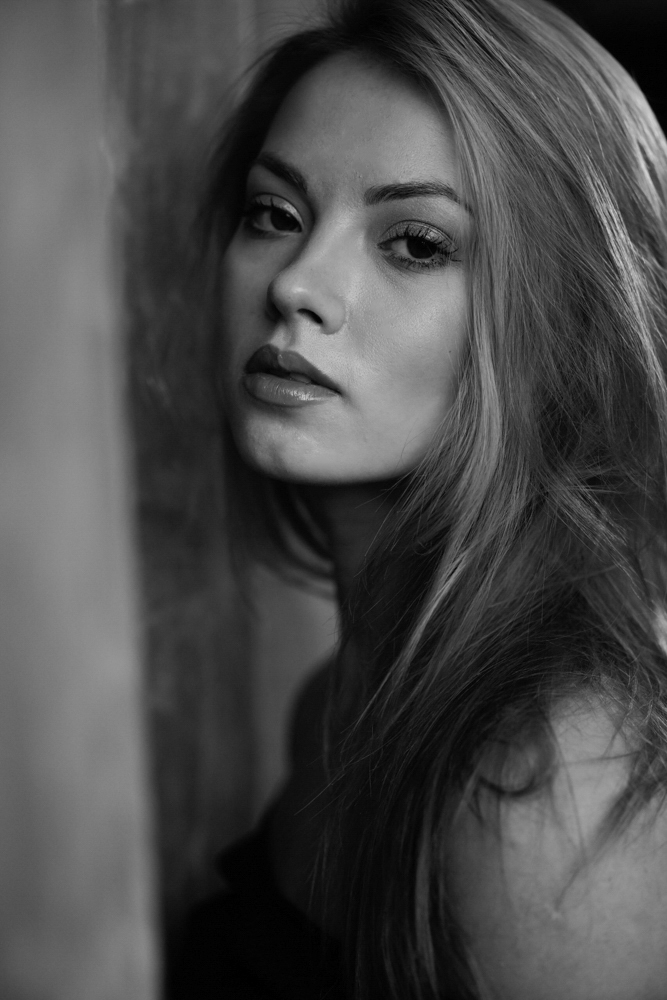 Female model photo shoot of Sophie la Sage