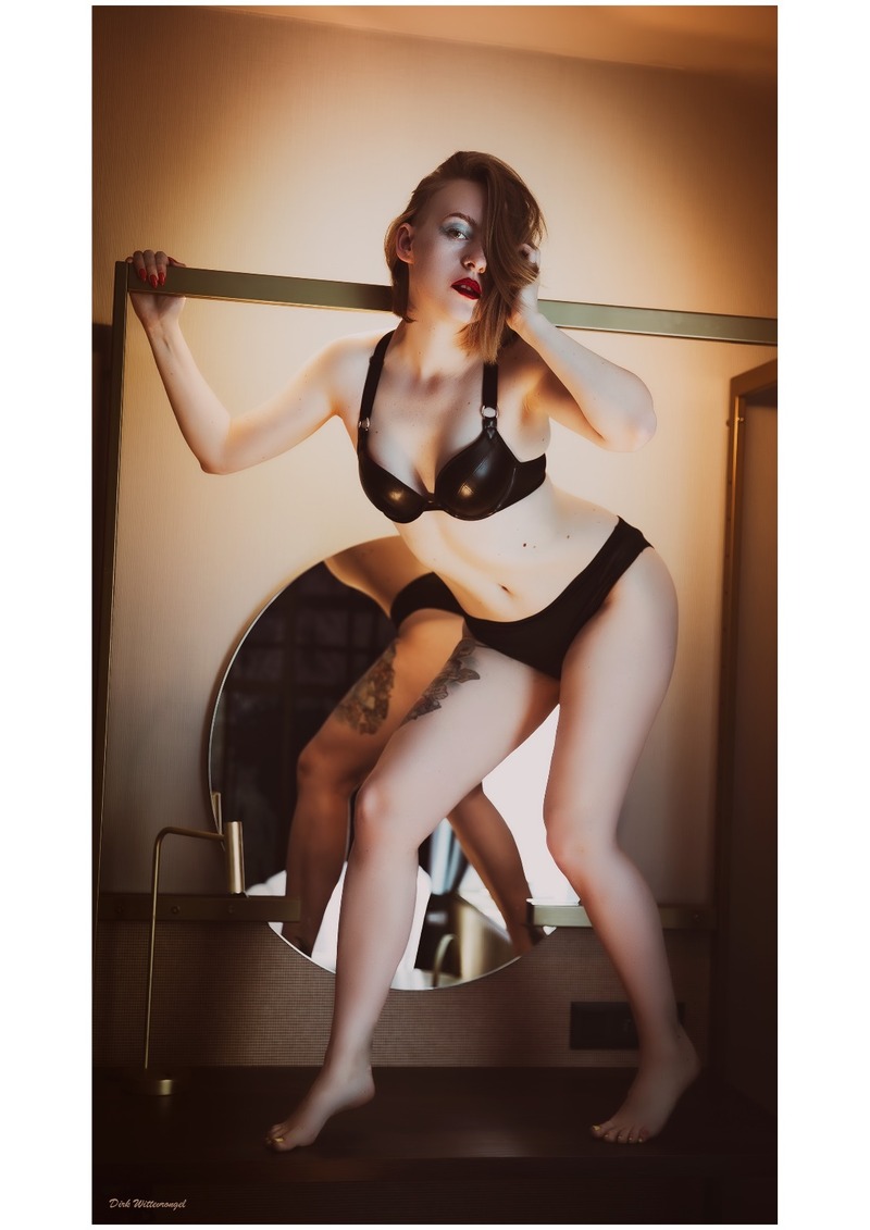 Female model photo shoot of Kira Bangauf in Brussels