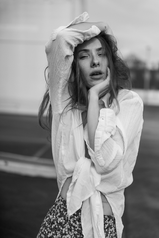 Female model photo shoot of Anna Lyeskova