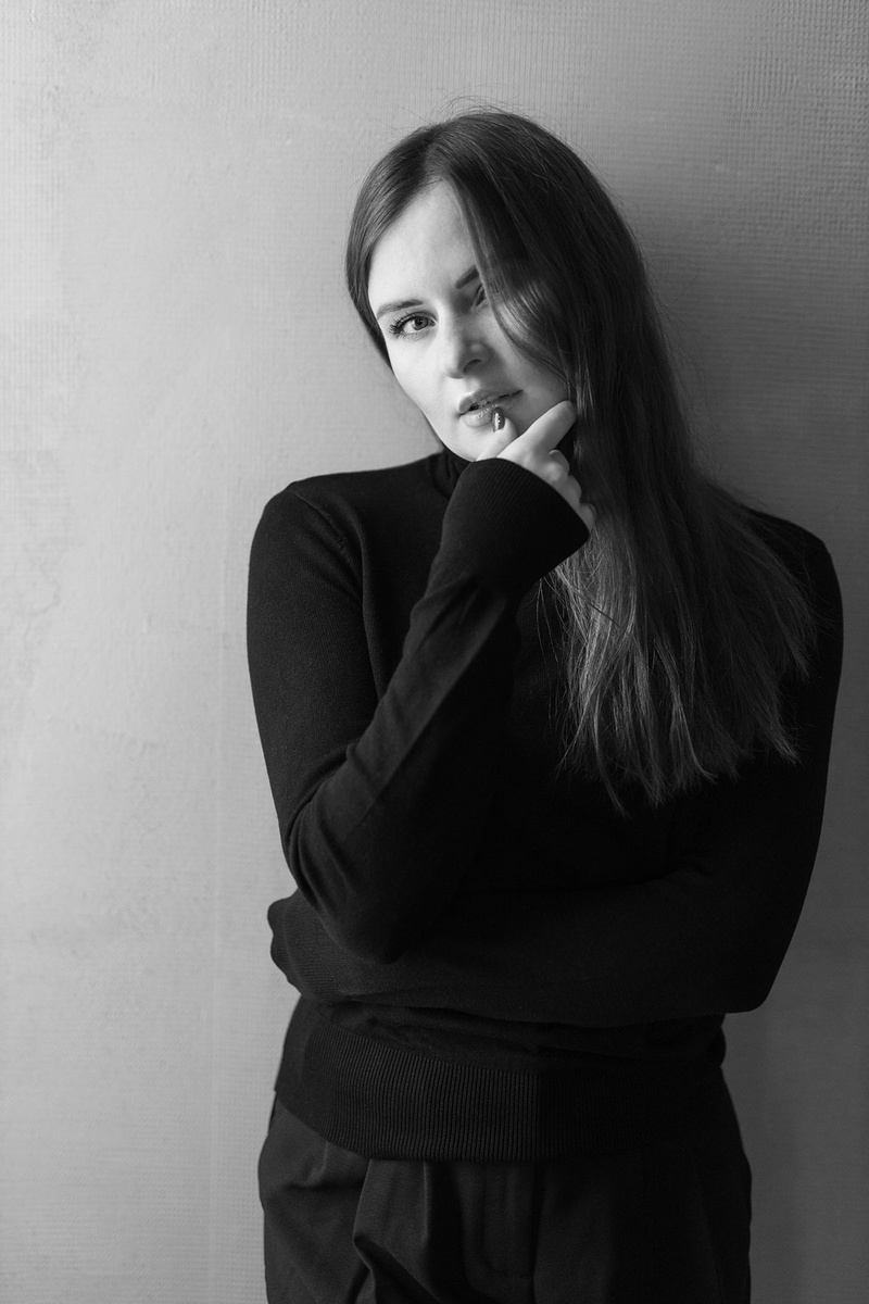 Female model photo shoot of Kate Nykytenko