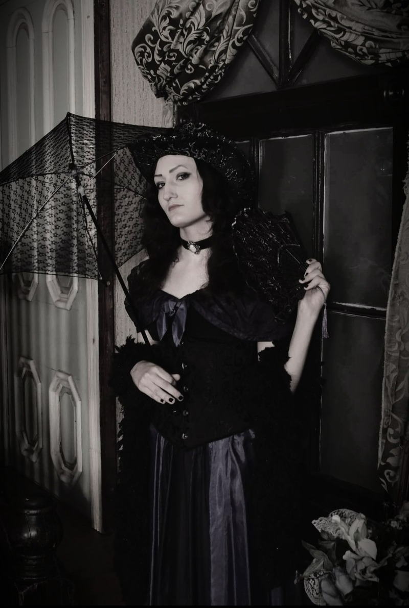 Female model photo shoot of Dark_Angel2004