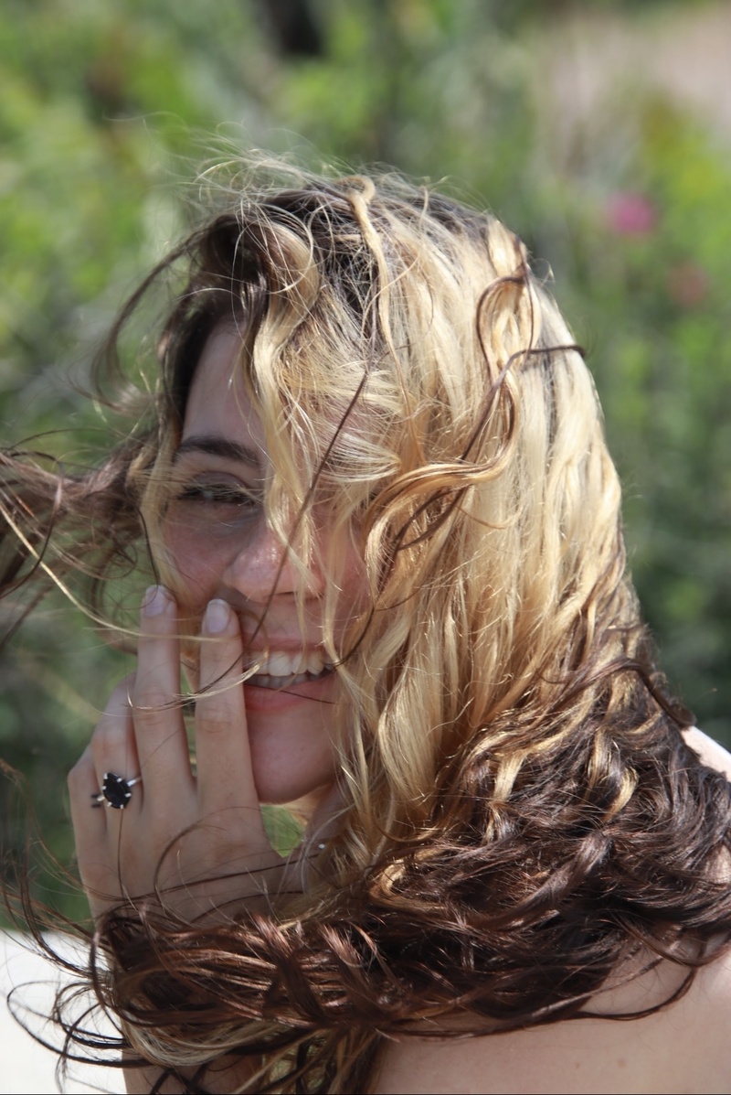 Female model photo shoot of maydros