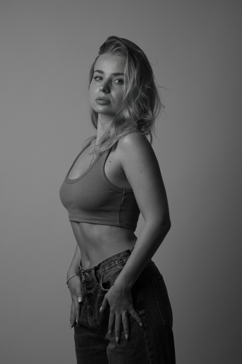 Female model photo shoot of al_fem