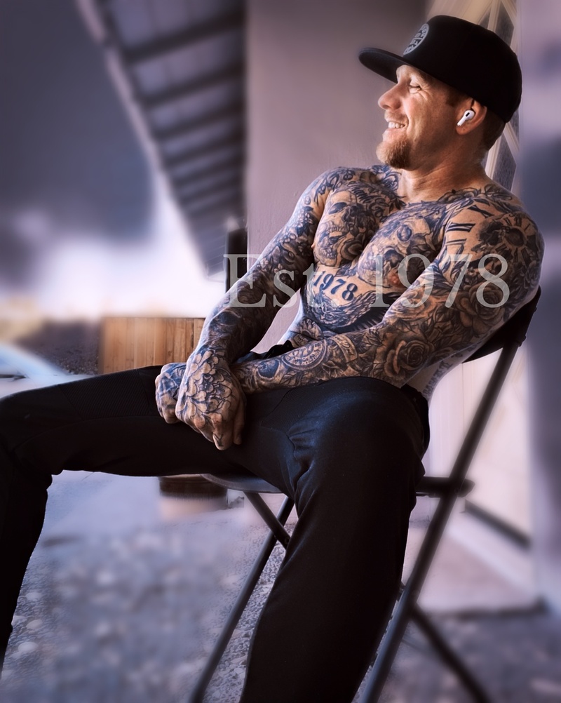 Male model photo shoot of Tattooedfit