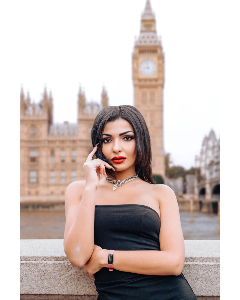 Female model photo shoot of MissGigi in London