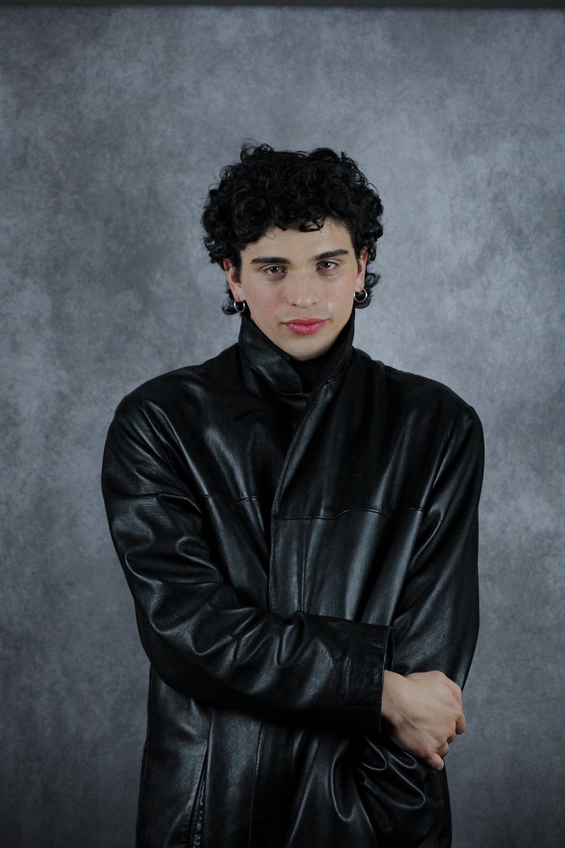 Male model photo shoot of luiscarlo