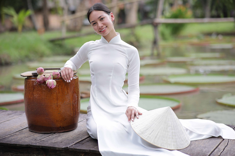 Female model photo shoot of emulterer in Ho Chi Minh City, Vietnam
