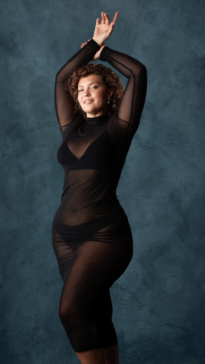 Female model photo shoot of Anastasia Midsizehoney by SilentShutter in Los Angeles