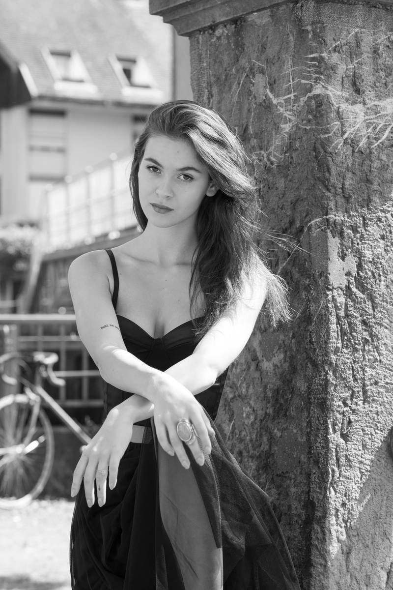 Female model photo shoot of Anna Nigriv