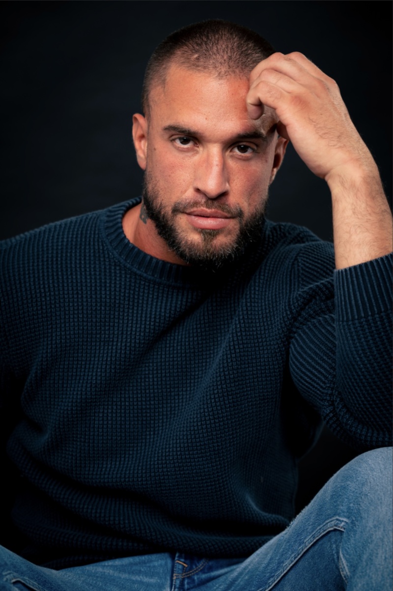 Male model photo shoot of Mickael de Sinno