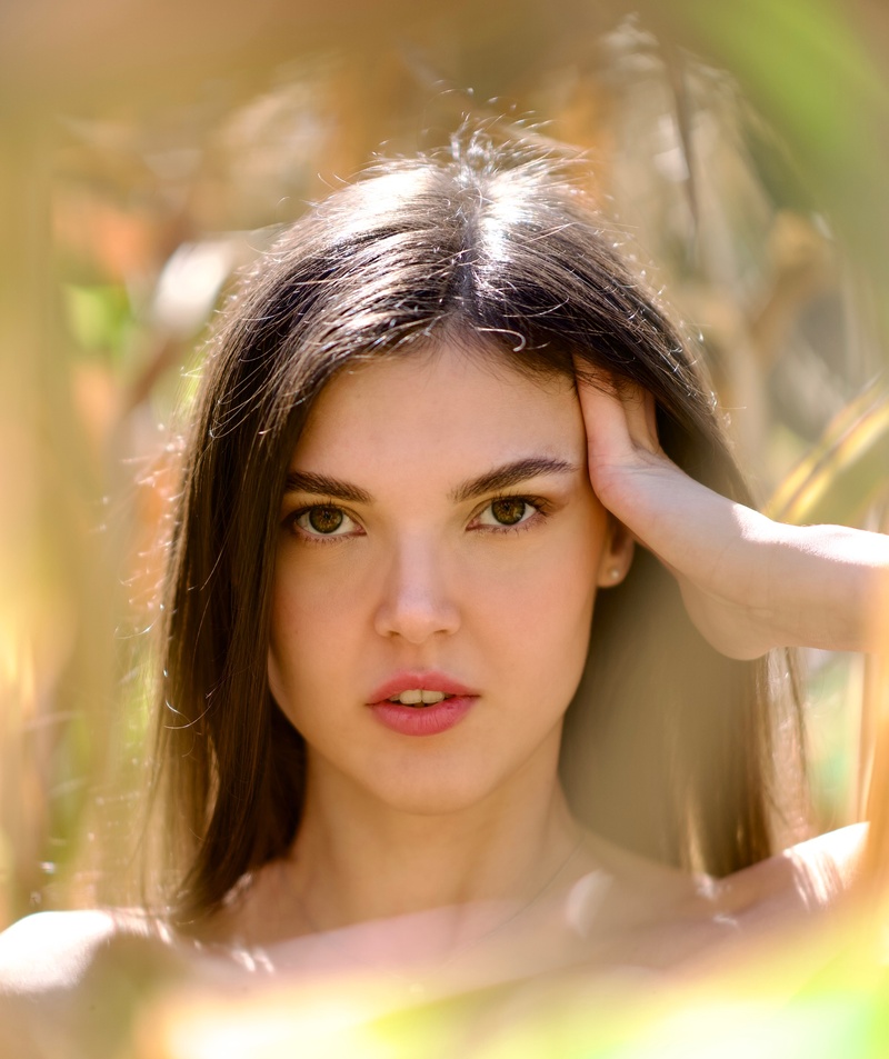 Female model photo shoot of Arina01