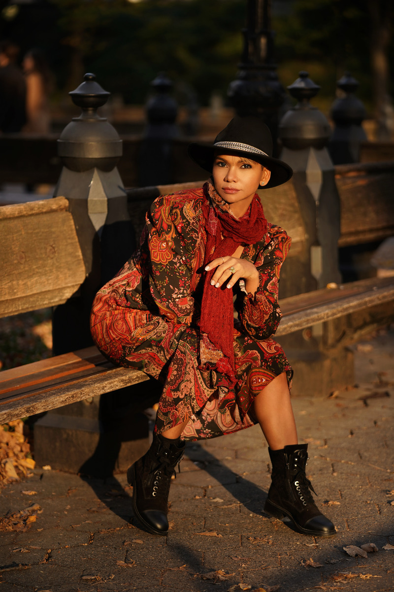 Female model photo shoot of Mairavibes in Central Park