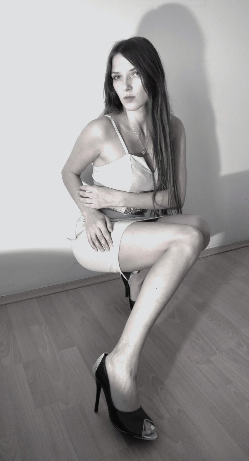 Female model photo shoot of Nica Rossato in Bratislava