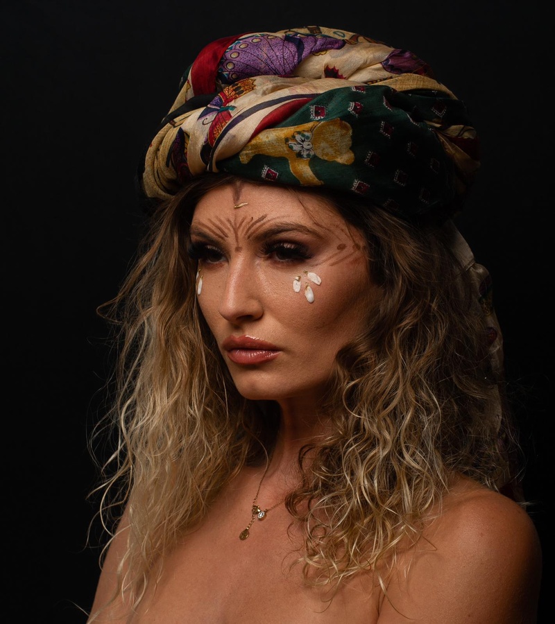Female model photo shoot of chloeparismodel in California