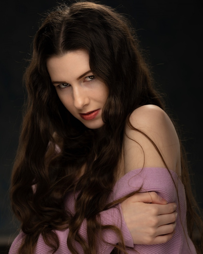 Female model photo shoot of SarahHanson by DavisPhotoArts