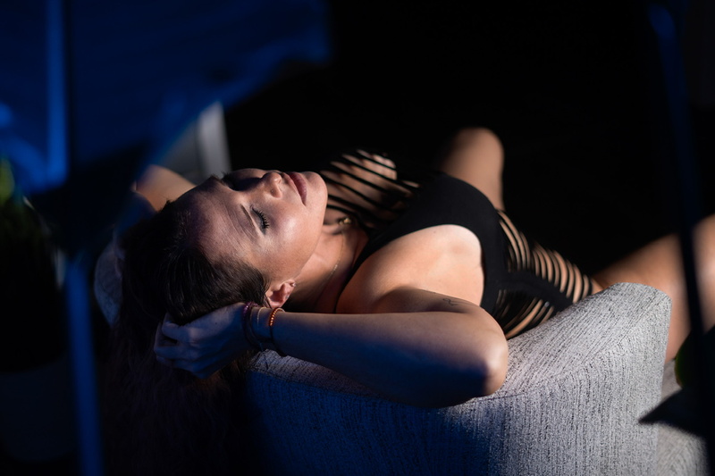 Female model photo shoot of ReneeThiel by BeePassionatePhotograph