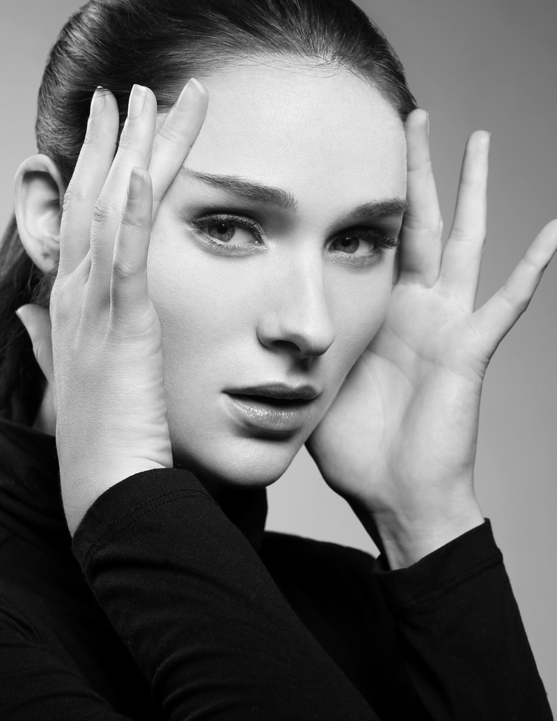 Female model photo shoot of Rachel Brown-McLoughlin