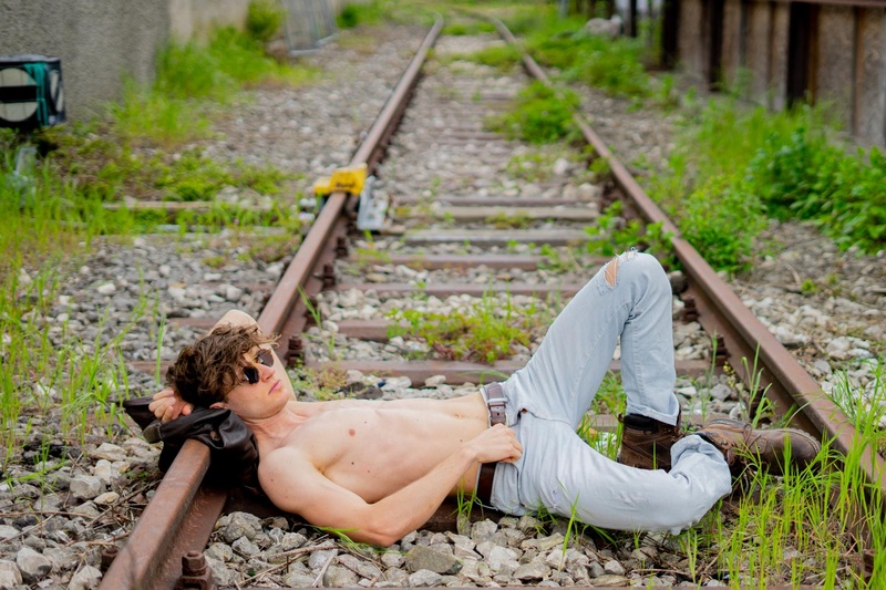 Male model photo shoot of Laurens90