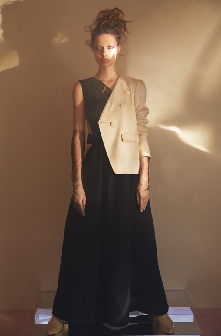 Female model photo shoot of Ecem Becerikli, wardrobe styled by Ecem Becerikli