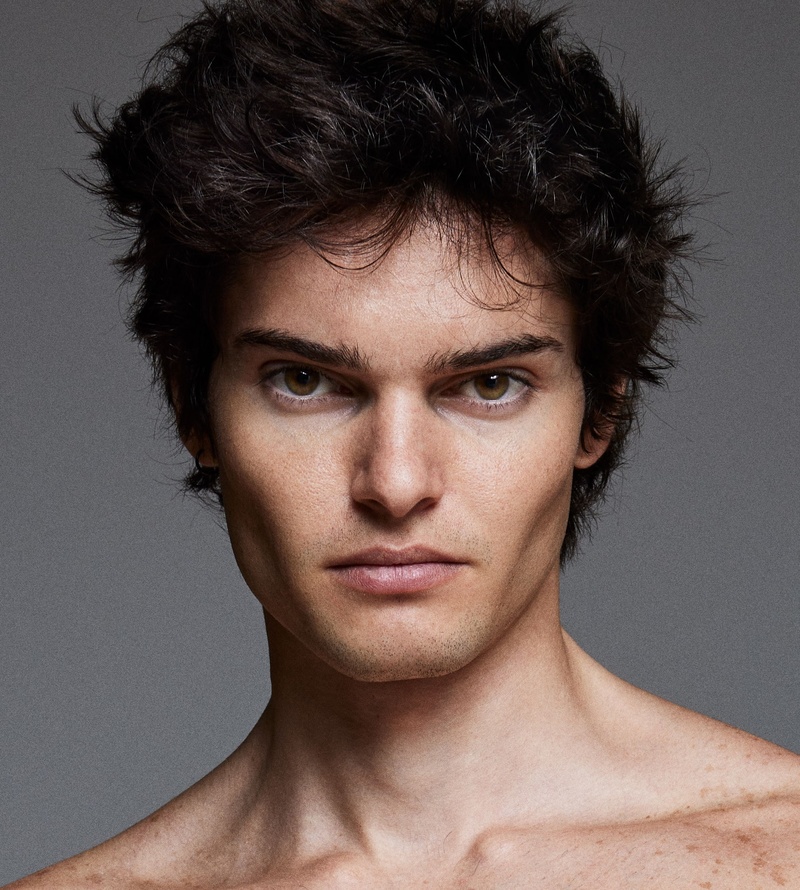 Male model photo shoot of Jonah Devoy