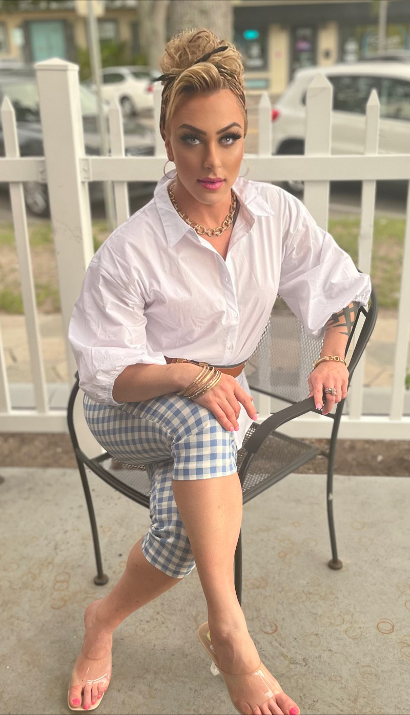 Female model photo shoot of jcrea in florida