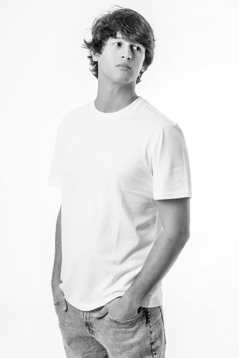 Male model photo shoot of Julian_Leonardo