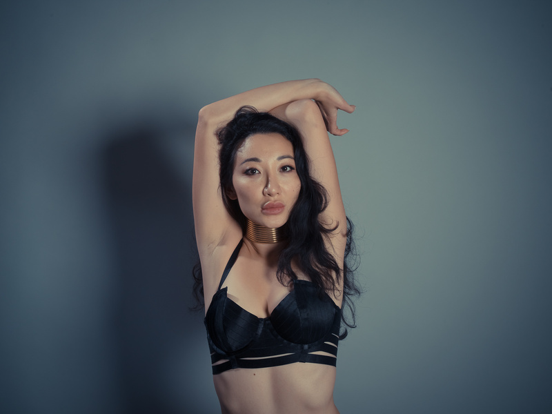 Female model photo shoot of Mariaxliu