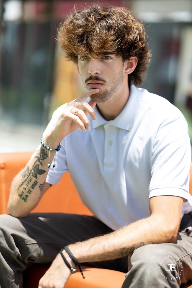 Male model photo shoot of Tattedmanlogan21
