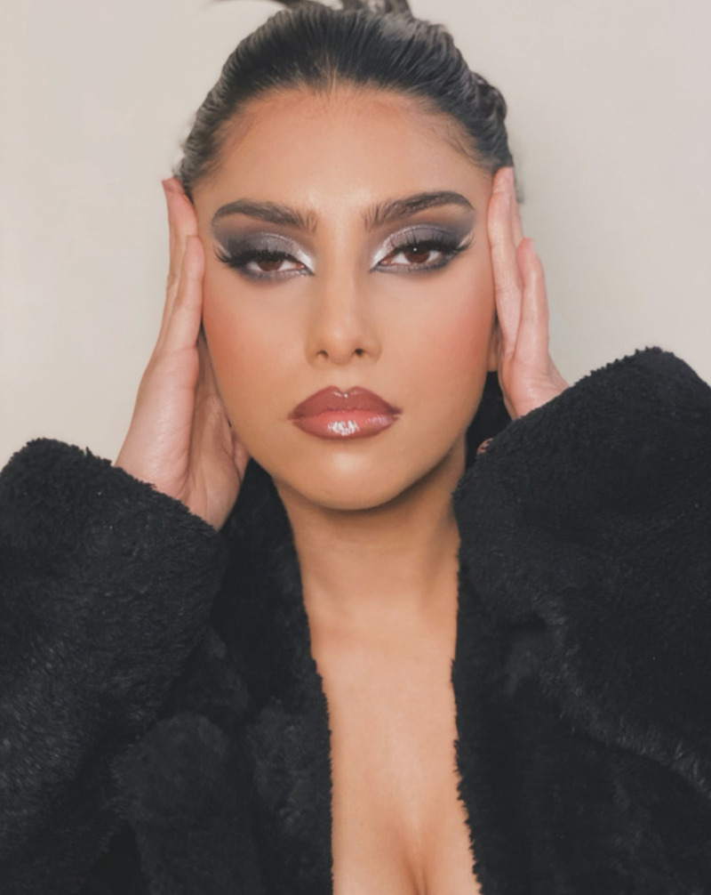 Female model photo shoot of Monica Sufian
