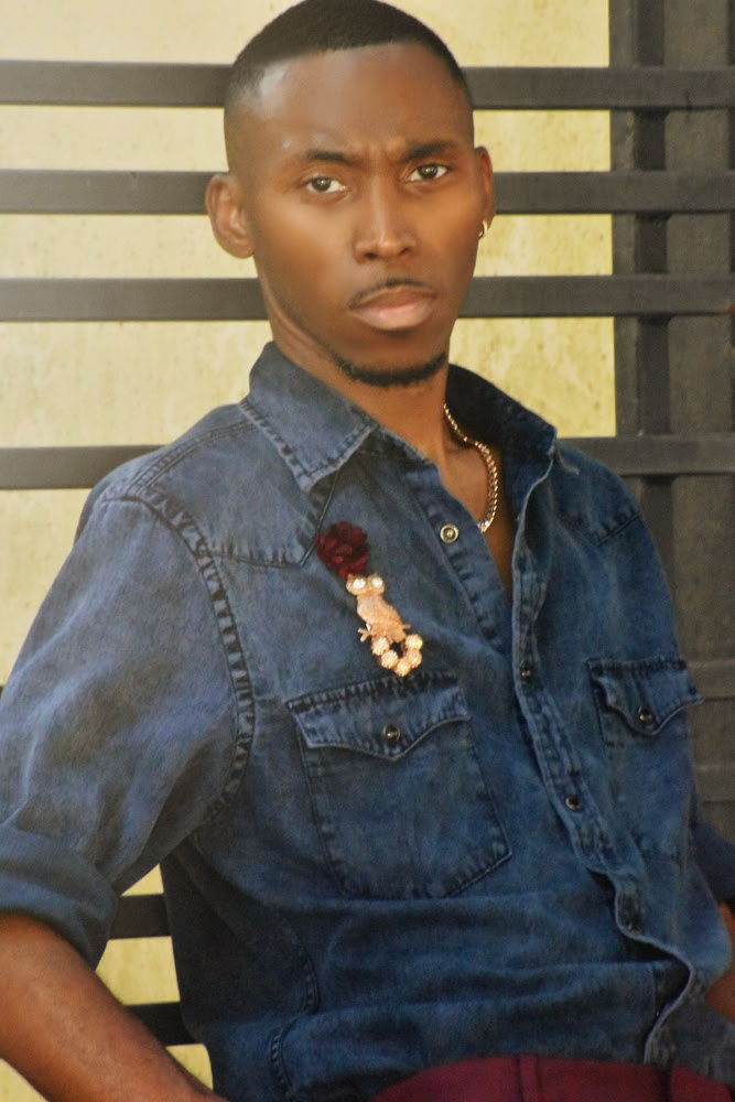 Male model photo shoot of Solomon Banks