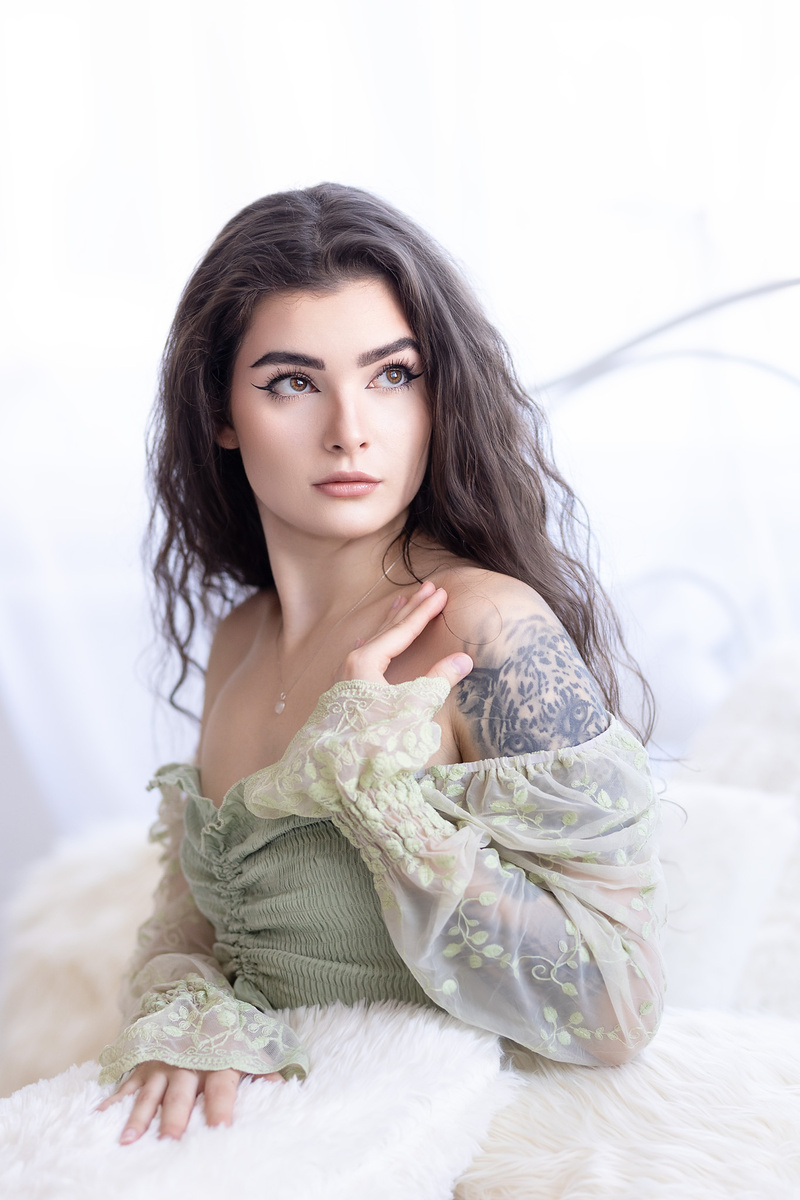 Female model photo shoot of Kristyna Hamrikova