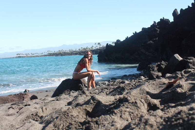 Female model photo shoot of Elizabeth Canevaro in 49 Black Sand Beach