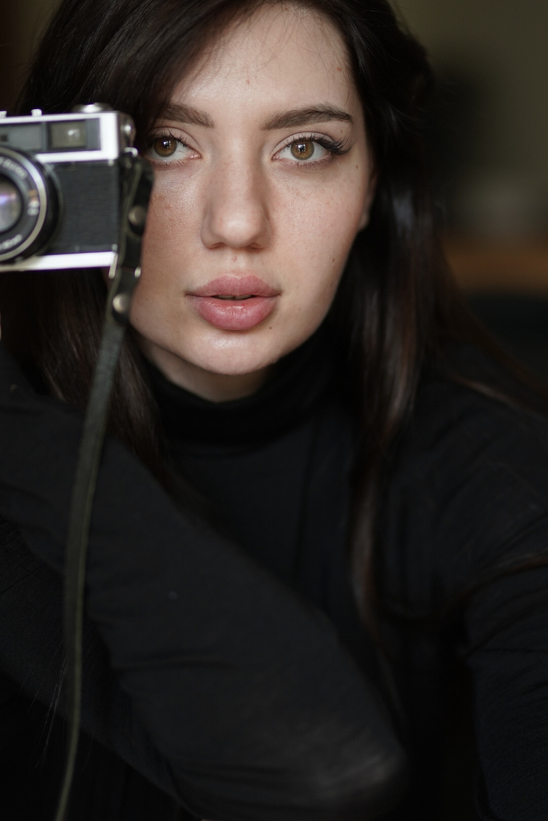 Female model photo shoot of Svitlana Vorobey