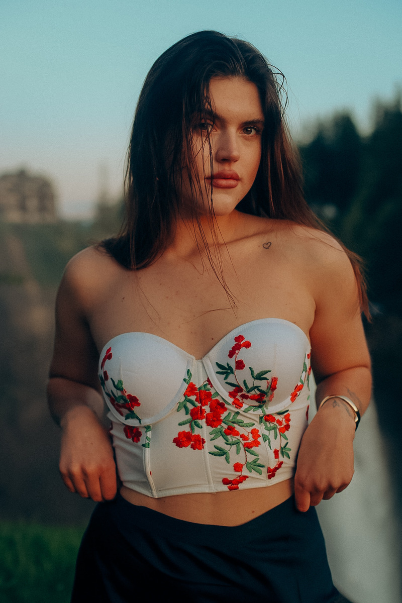 Female model photo shoot of Anna Tazaracheva in State Washington