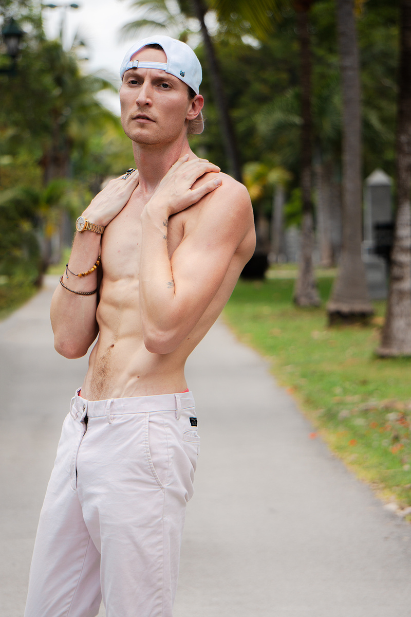 Male model photo shoot of Victor Kolyszko